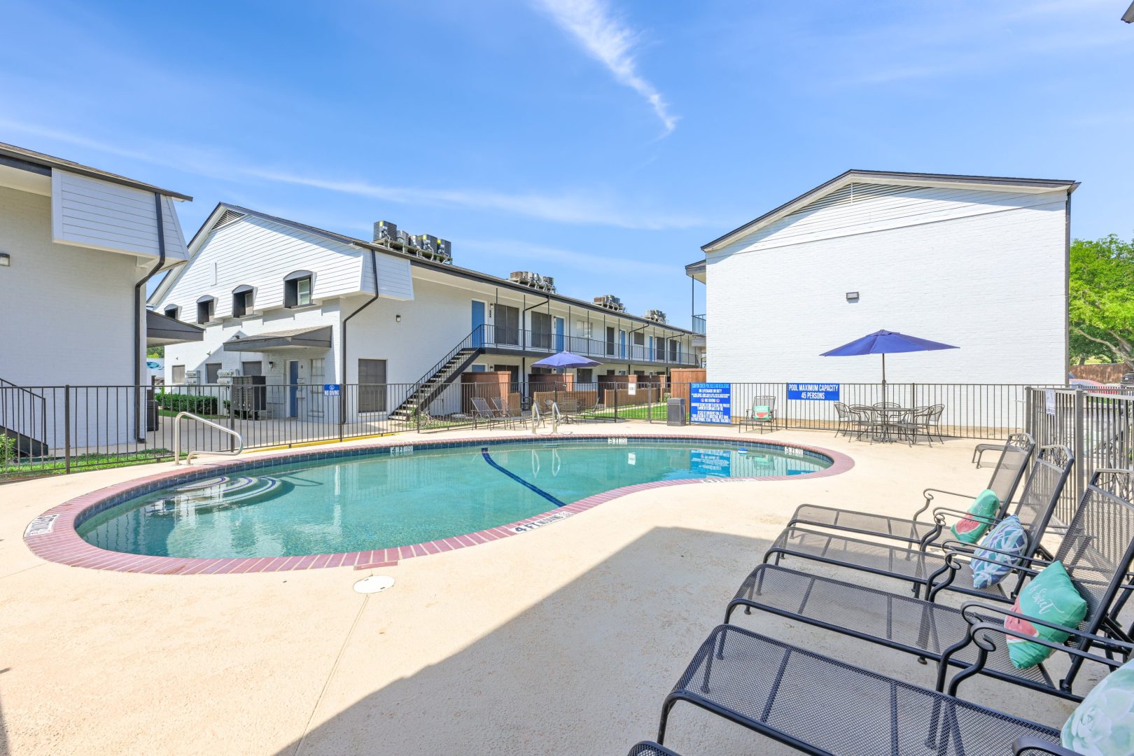 the pool at The Canyon Creek Apartments